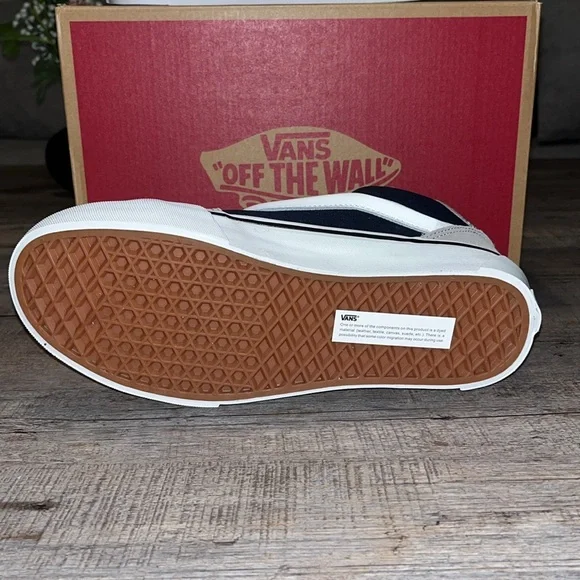NWT Vans Knu Mid Men's Shoes - VN000CQ9KAQ - Picture 6 of 8